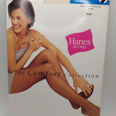 VINTAGE Hanes Her Way Control Top Pantyhose Size AB Pearl