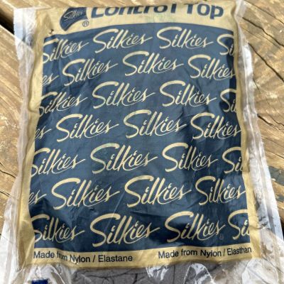 Silkies control top pantyhose XL Queen Misty Grey 070510 NOS Vintage Sealed