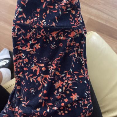 Lularoe OS leggings - Vintage “Spring Floral” Pattern