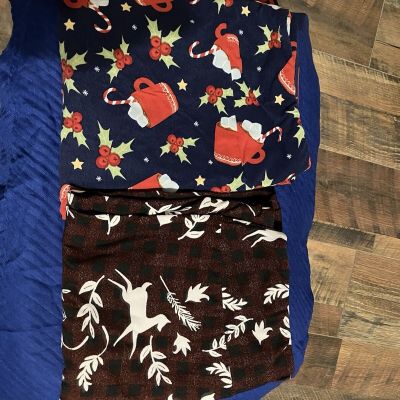 Lularoe Christmas leggings tall and curvy lot