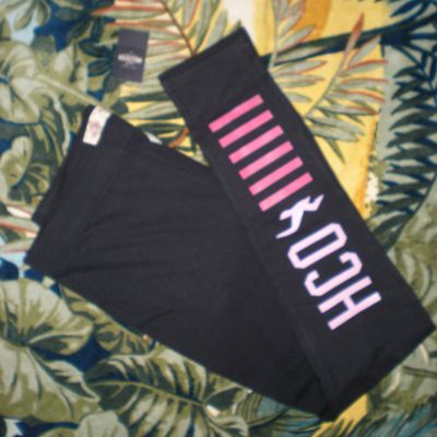 NWT HOLLISTER SOFT LEGGINGS  MED  BLACK WITH PINKS YOGA FAST SHIP