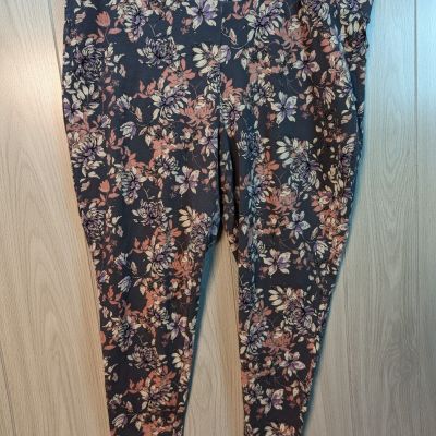 Torrid Floral Leggings Multicolor Gray Pink Purple Pull On Max Stretch Size 5