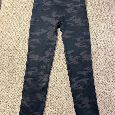 Womens Spanx High Waist Gray Camouflage SPANX leggings Shiny Small