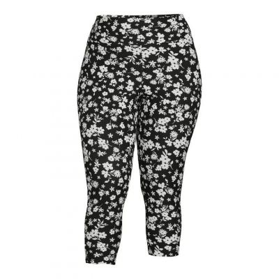 Terra & Sky Women's Plus Size Floral Printed Capri Leggings Size: 3X (24W-26W)