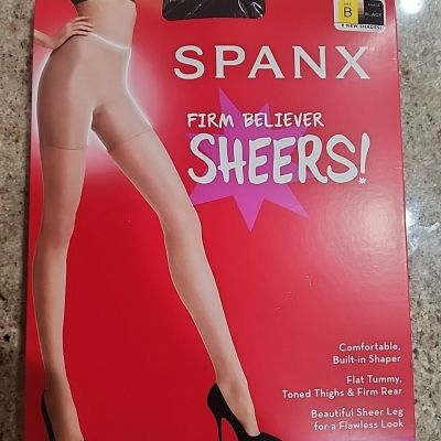 New Women's SPANX 20211r Black Firm Believer Sheers Tights Size B.