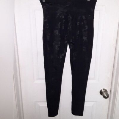 Women's SPANX Camo Faux Leather Athleisure Leggings Black High Waist Size XL