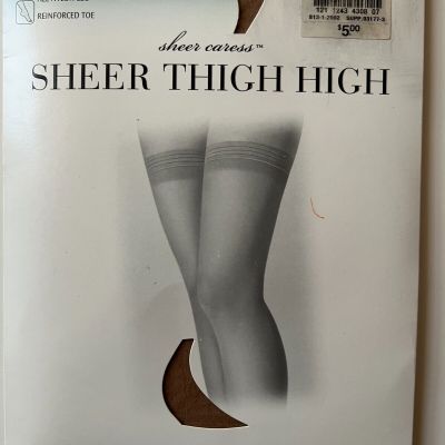 JC PENNEY SHEER CARESS THIGH HIGH STOCKINGS AVERAGE SAND REINFORCED TOE