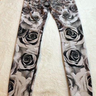 Yoga Democracy The Robin Martin Collection Leggings Size M