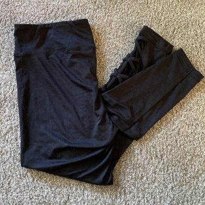 Maurices Plus Size 2 Black Leggings with Mesh Bottoms