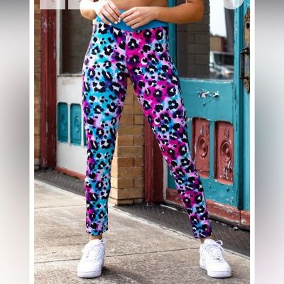 Lucky & Blessed Leopard Multi-Color leggings size Small workout activewear pants