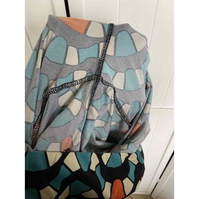 LuLaRoe Womens Leggings Sz TC Snakey Waves Teal Cream Orange Stained Glass