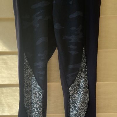 LULULEMON Women’s Leggings WUNDER Under Crops Size 4