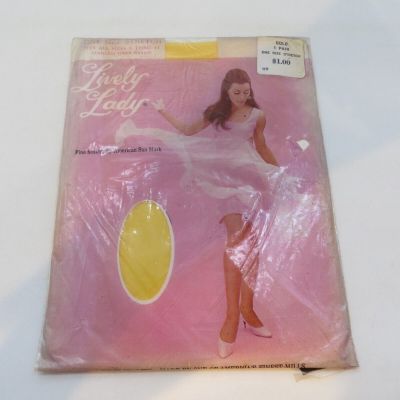 Lively Lady Nylons Gold One Size Stretch vintage stockings hosiery fits 9-11