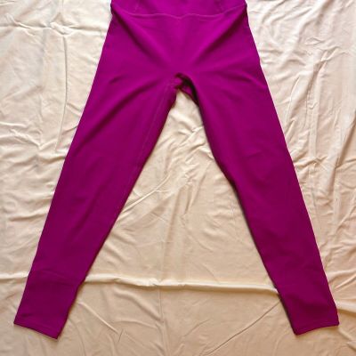 Oner Active Fuchsia Size Medium Short Timeless Leggings Women