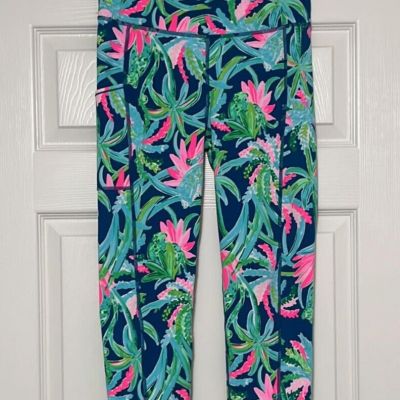 Lilly Pulitzer Womens Luxletic (M) Crop Weekender Sweet Escape High Rise NWOT