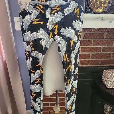 Women’s Lularoe Leggings Size TC Tall and Curvy STORM CLOUDS LIGHTNING!Rare VTG