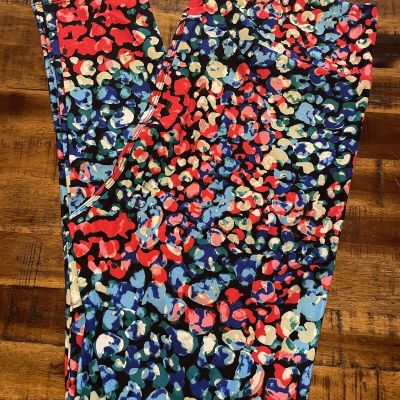 TC LuLaRoe Tall & Curvy Leggings