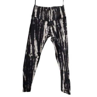 NWOT Wehi Tie-Dye Leggings Black/White Small