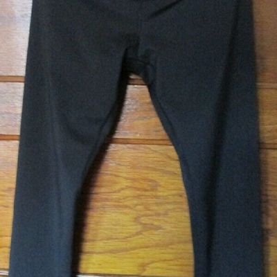 NWOT COPPER FIT LEGGINS SIZE MEDIUM COLOR BLACK 89perc POLYESTER 11perc SPANDEX