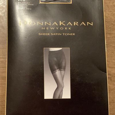 Donna Karan Sheer Satin Toner Tummy Panel Hosiery Pantyhose Chocolate Medium NIP