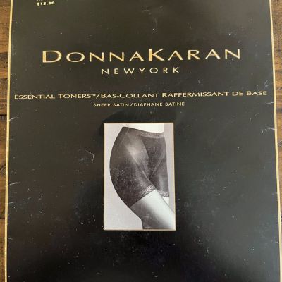 DONNA KARAN NEW YORK - BLACK ESSENTIAL TONERS PANTYHOSE / SIZE MEDIUM