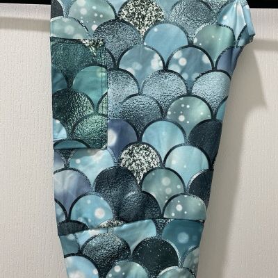 Buttery Soft Custom Print Mermaid Scales Capri Pocket Leggings Plus Size 14-22