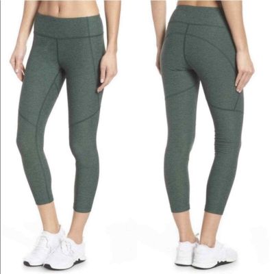 Outdoor Voices Cropped Warmup Leggings Small