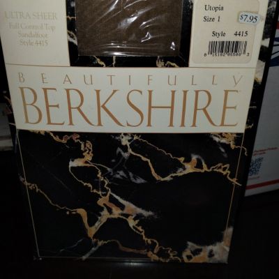 Beautifully Berkshire Pantyhose Size 1 UTOPIA Control Top 4415 Ultra Sheer