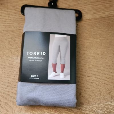 Torrid Premium Leggings Pedal Pusher  Gray Size 1  1X