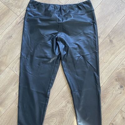 EUC WOMENS SCOOP PLEATHER FAUX LEATHER VEGAN LEGGINGS PANTS XXXL 22 BLACK