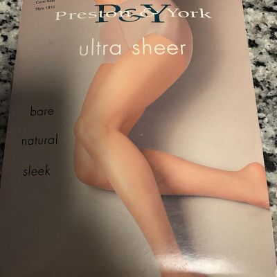 Preston & York Ultra Sheer Pantyhose Size 6 Color - Coral Reef Style 1910