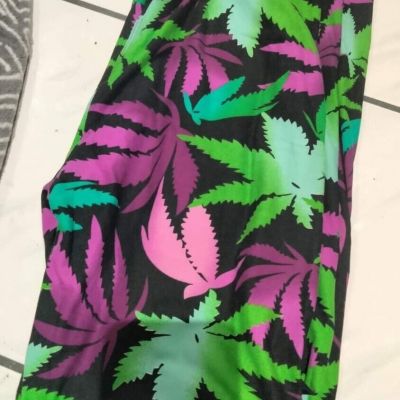 Marijuana Leaf Plus Size Leggings Multi-colored Size 18 To 24