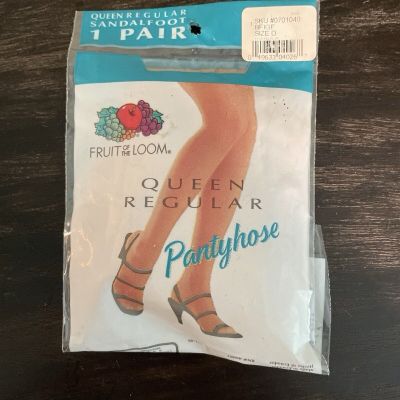 NIP Queen Pantyhose Fruit of the Loom Sandalfoot Beige Size D Granny Core