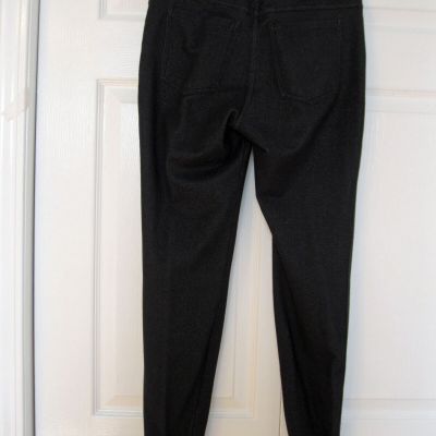 HUE Cuffed Leggings Size M Medium Black Stretch Knit Pull On Back Pockets