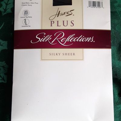 VTG Hanes Plus Pantyhose  NIP Silk Reflections Size 