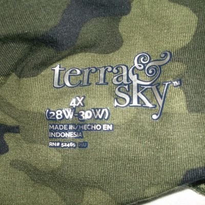 NWT Terra & Sky Women's Green Camo Plus Size High Rise Legging 4X 28-30