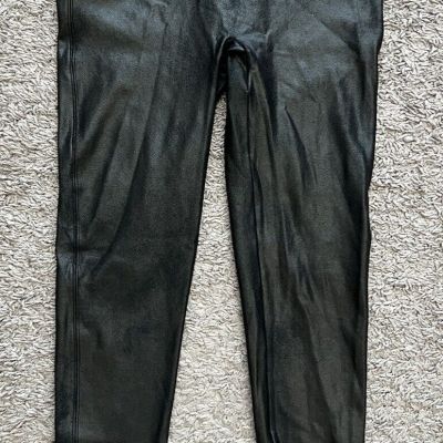 Spanx Black Faux Leather Leggings Women's Size Medium Petite 2437