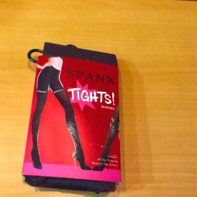 SPANX Wmn's Sz. A, Reversible Tight-End Tights Black- Char. 4'10