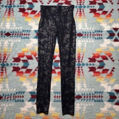 Spanx faux leather camo leggings m medium