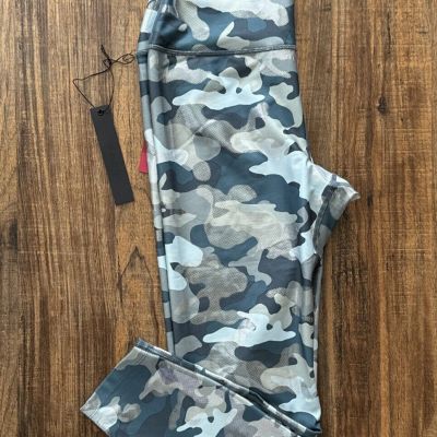 CARBON38- Metallic Camo 7/8 Legging Athletic Workout Training Gym CrossFit Sz L