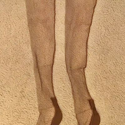 Vintage Fishnet Hosiery WWII VICTORY LACE 1 Pair 9 1/2 Never Worn Excellent Cond