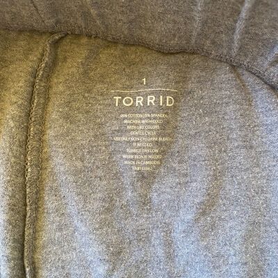 Torrid 1 Leggings 1X (14/16) Gray Signature Waist Full Length Premium  Workout