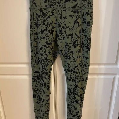 Lululemon Gently Used Align Leggins Size 6 Efflorescent Barracks Green/Black