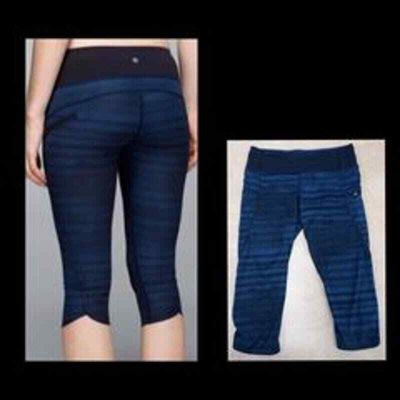 lululemon athletic blue stripe capri legging size 6 yoga sporty work out