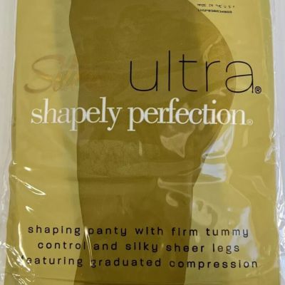 2 SILKIES ULTRA SHAPELY PERFECTION SHEER PANTYHOSE -TAUPE sz SMALL #110105