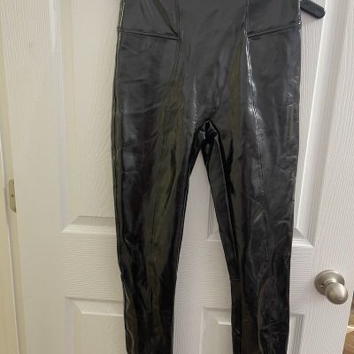 NWOT Spanx Faux Patent Leather Leggings Classic Black Size Medium Liquid Glossy