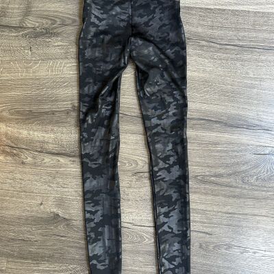 NWOT Anthropologie SPANX Faux Leather Camo Black Leggings- Size XS