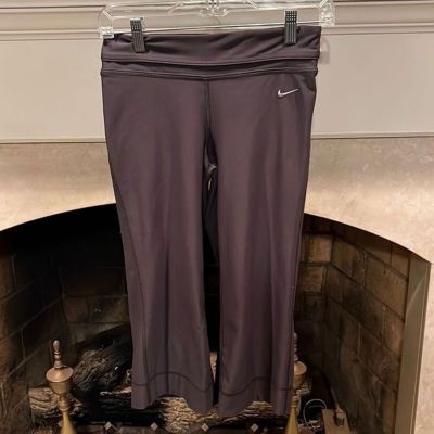 Nike DRI FIT Capri leggings size XS