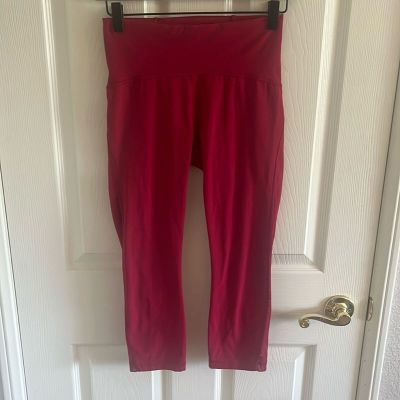 EUC Lululemon Crop Leggings Size 6