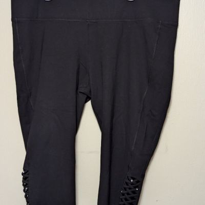 Peter Nygard Size 3X (24-26)  Luxe Slims Capri Pull On Leggings Solid Black #774